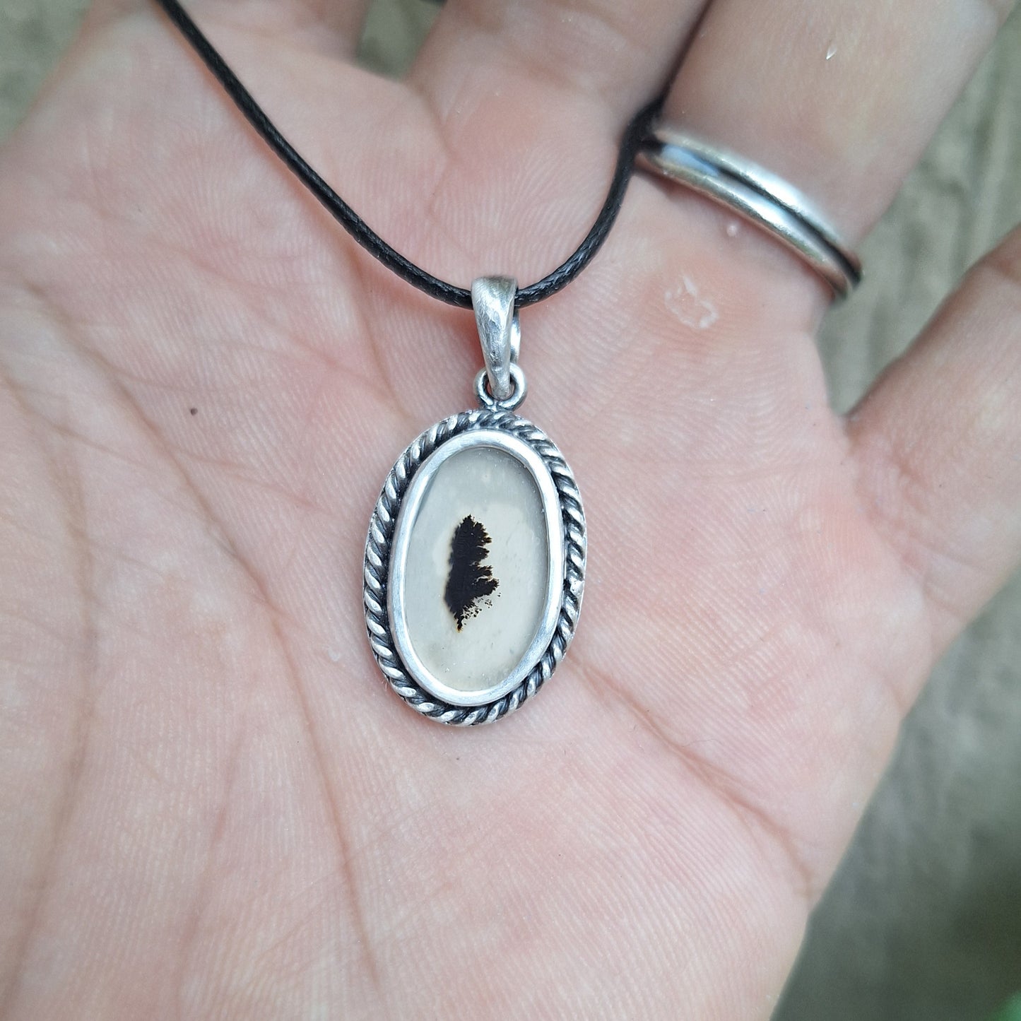 Dije calcedonia dendrítica (pieza unica )