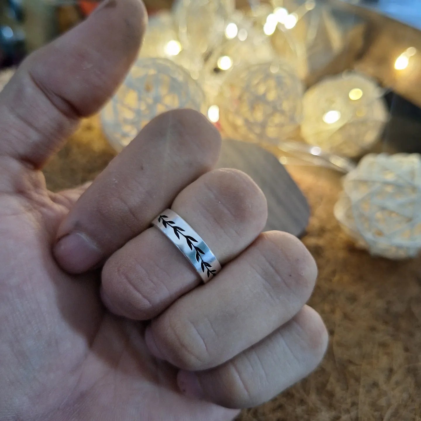 Anillo ramita de olivo.