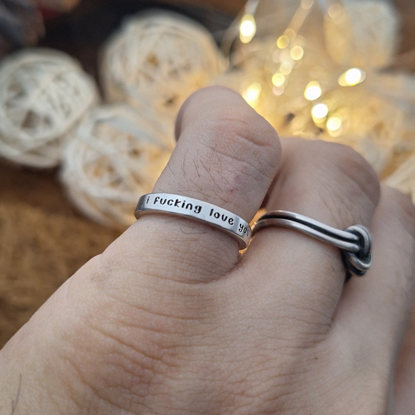 Anillo frase personalizada.