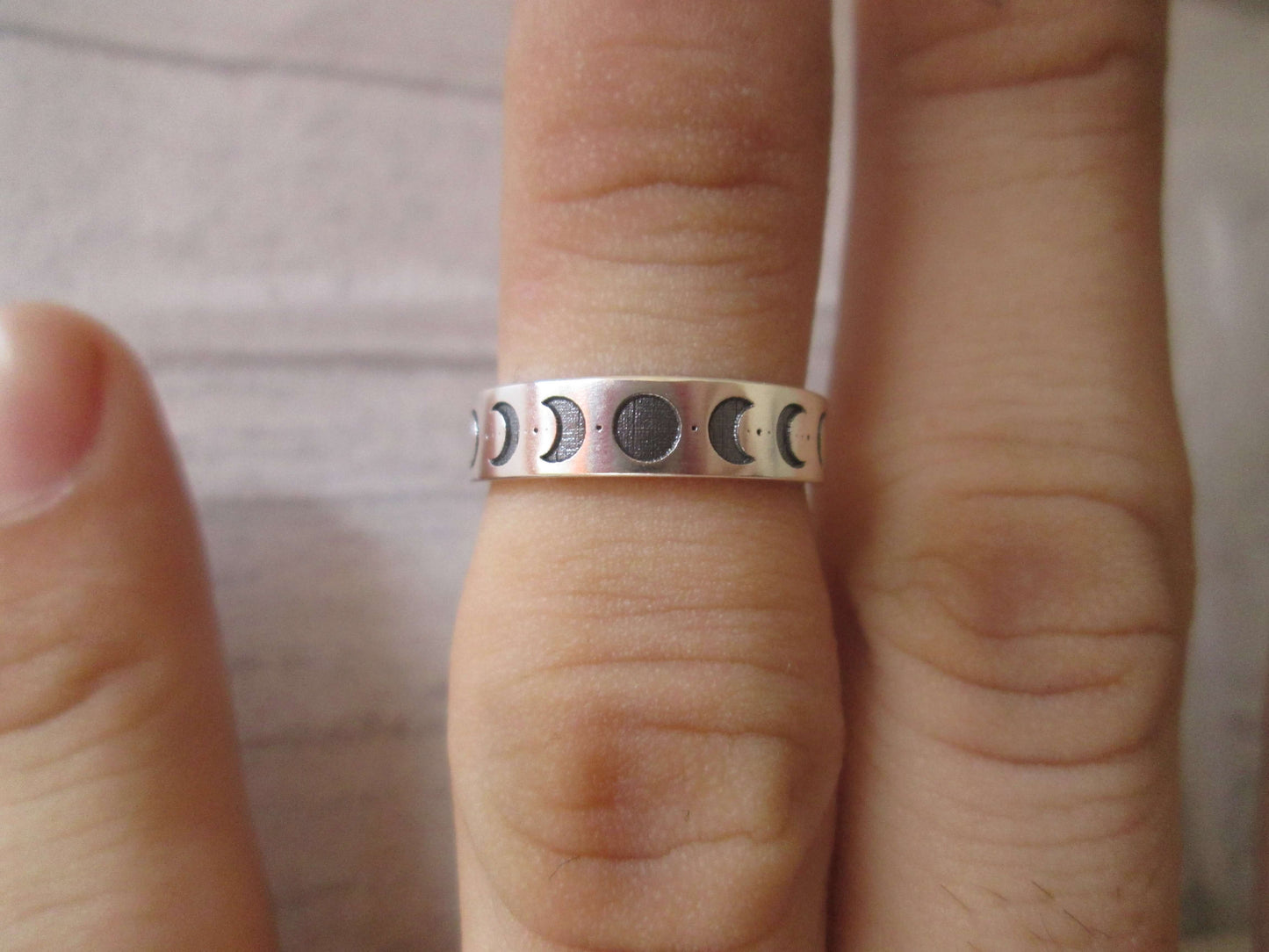 Anillo fases lunares Grabado.