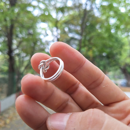 Anillo nudos enlazados.